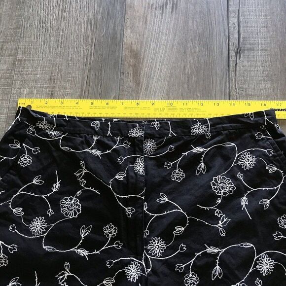 Vintage Van Heusen Black w/ Embroidered White Crop 100% Cotton Pants Size 16 - Picture 7 of 11